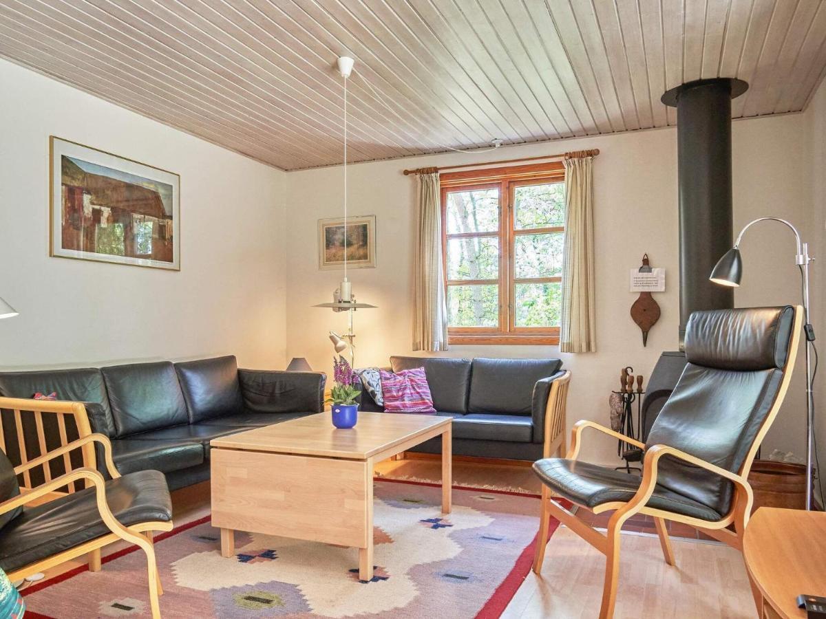 Three-Bedroom Holiday Home In Ronne 4 Εξωτερικό φωτογραφία