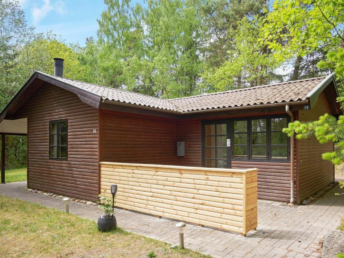 Three-Bedroom Holiday Home In Ronne 4 Εξωτερικό φωτογραφία