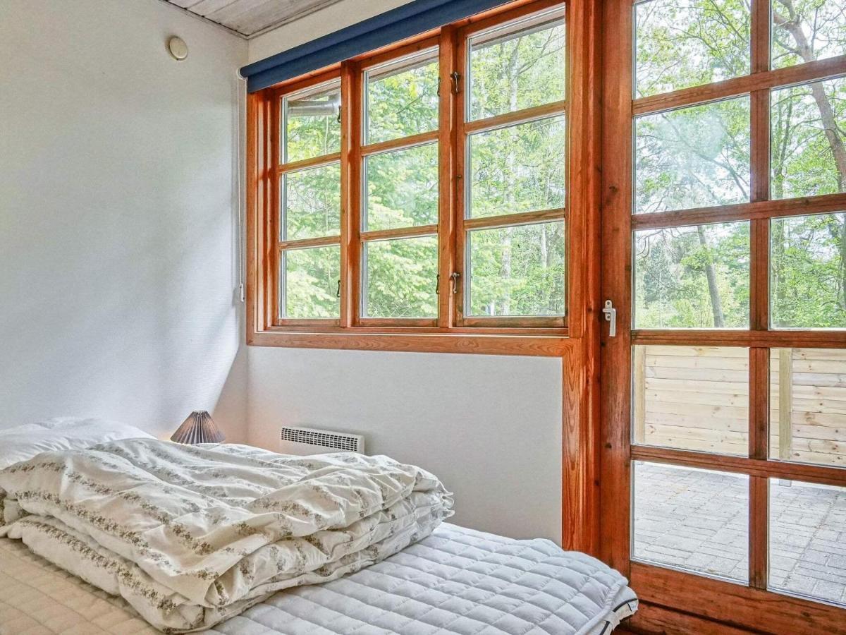 Three-Bedroom Holiday Home In Ronne 4 Εξωτερικό φωτογραφία