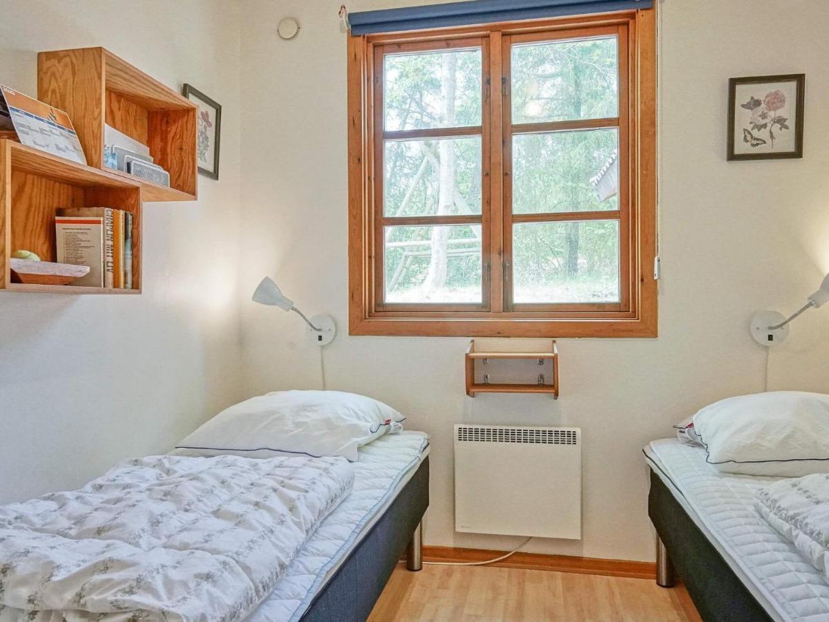 Three-Bedroom Holiday Home In Ronne 4 Εξωτερικό φωτογραφία